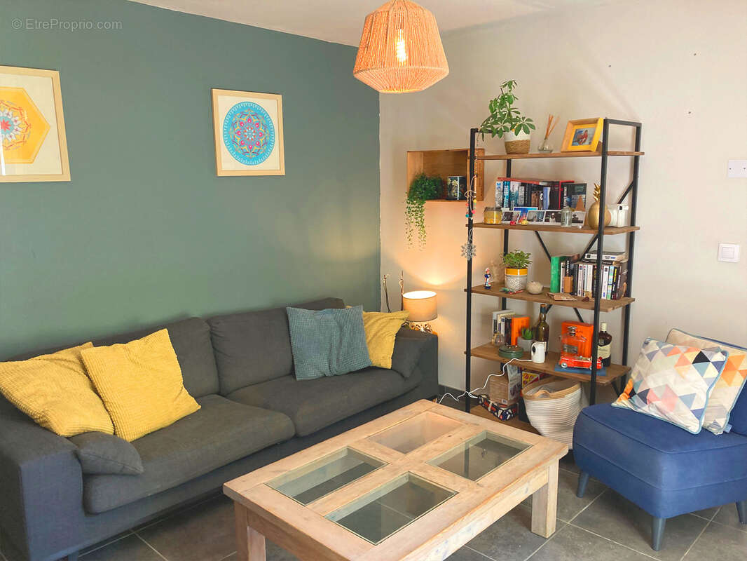 Maison à MONTELIMAR