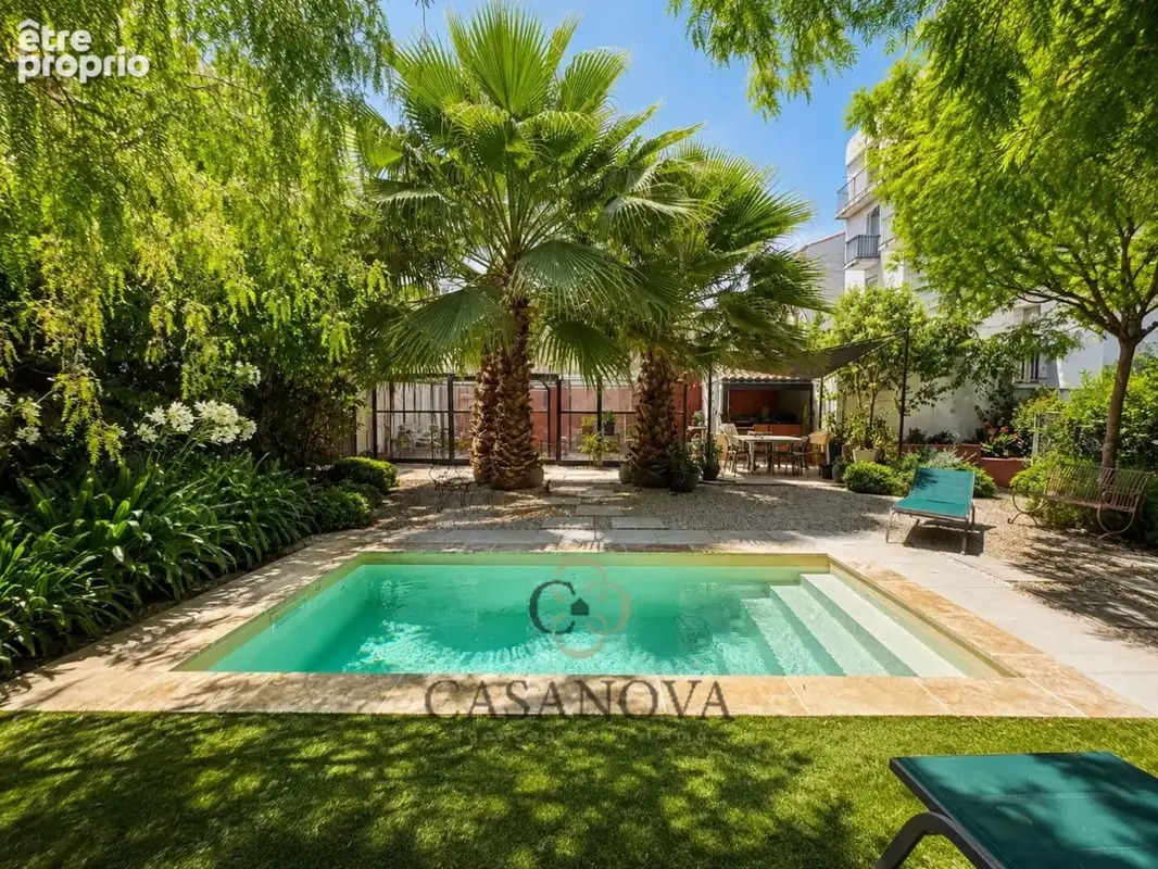 Elégante maison de ville avec jardin secret en plein coeur de Sète - photo 2