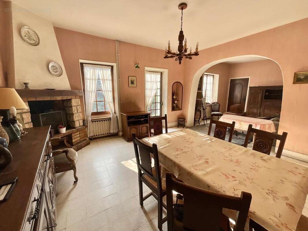 Photo 3 - Maison à MEHUN-SUR-YEVRE