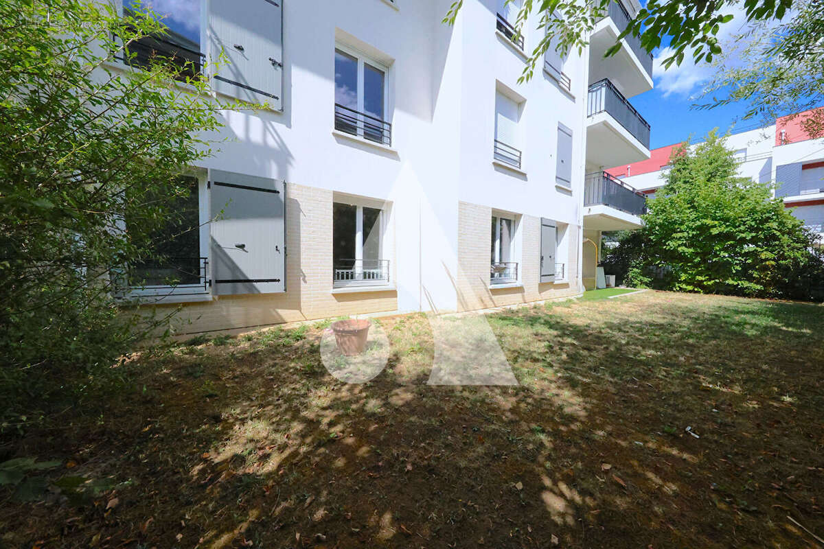 Appartement à CORBEIL-ESSONNES