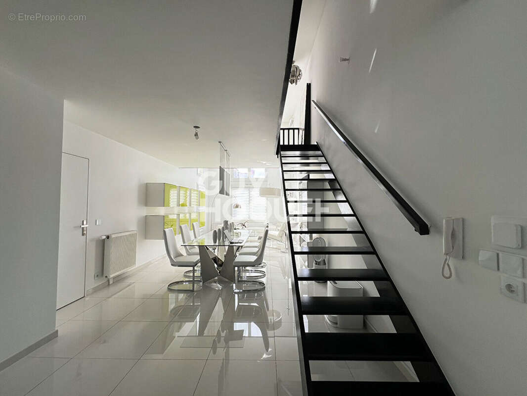 Appartement à STAINS