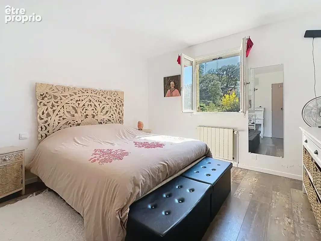 RARE & EXCLUSIF ! Propriété face au Luberon, 190 m2 et 50 m2 de garage sur 2.2 ha - photo 7