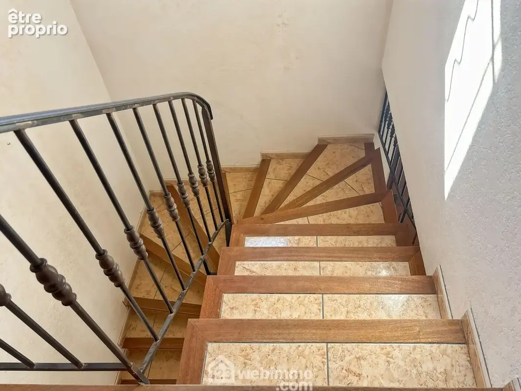 Maison 5 pièces 155 m² à vendre à Gignac (34150) - photo 7