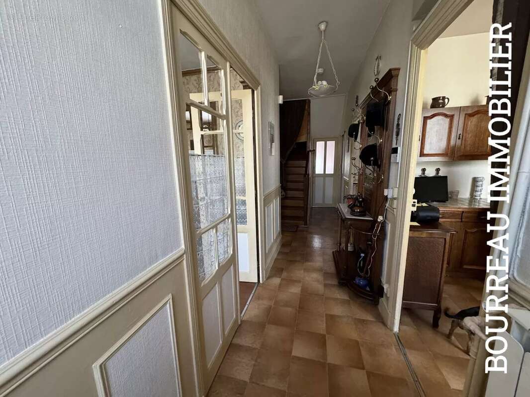 Maison à JOIGNY