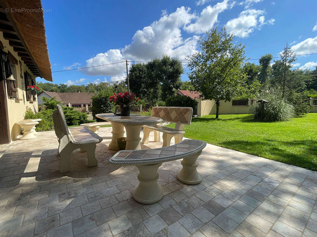 Maison à LE GUE-DE-LONGROI