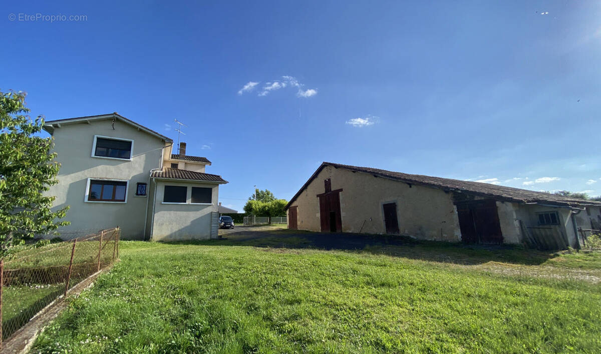 ensemble - Maison à CHENAUD