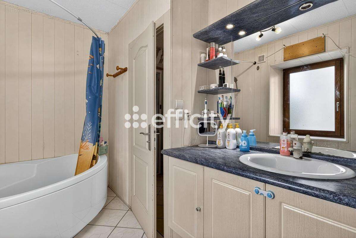 Maison 103 m² à Menthonnex-Sous-Clermont  - photo 11