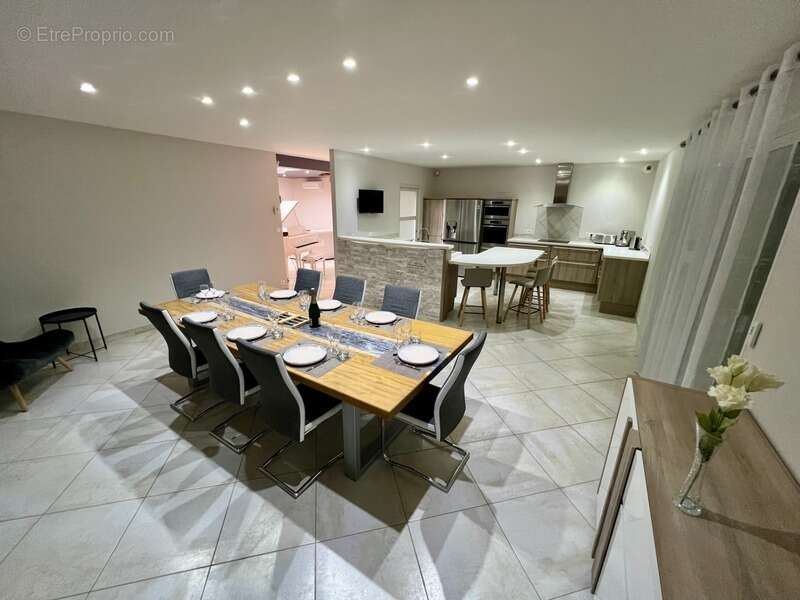 Maison à ROUSSENNAC