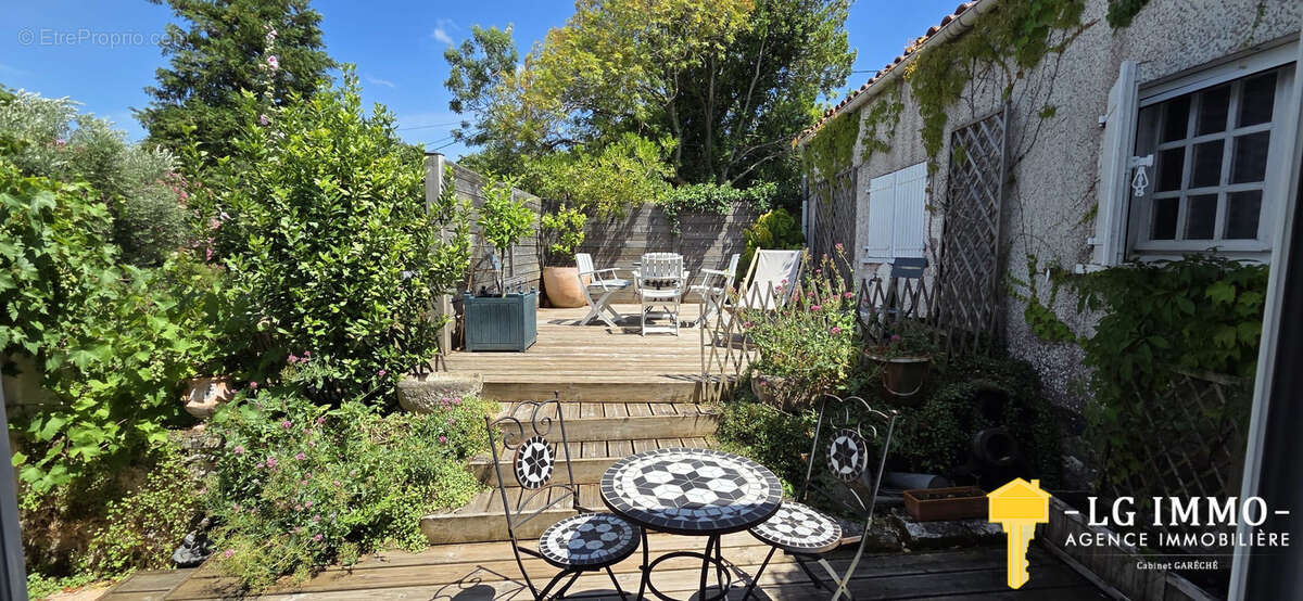 Maison charentaise 3 chambres avec garage et jardin - photo 2