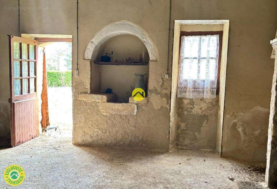 Maison à SAINTE-ALVERE