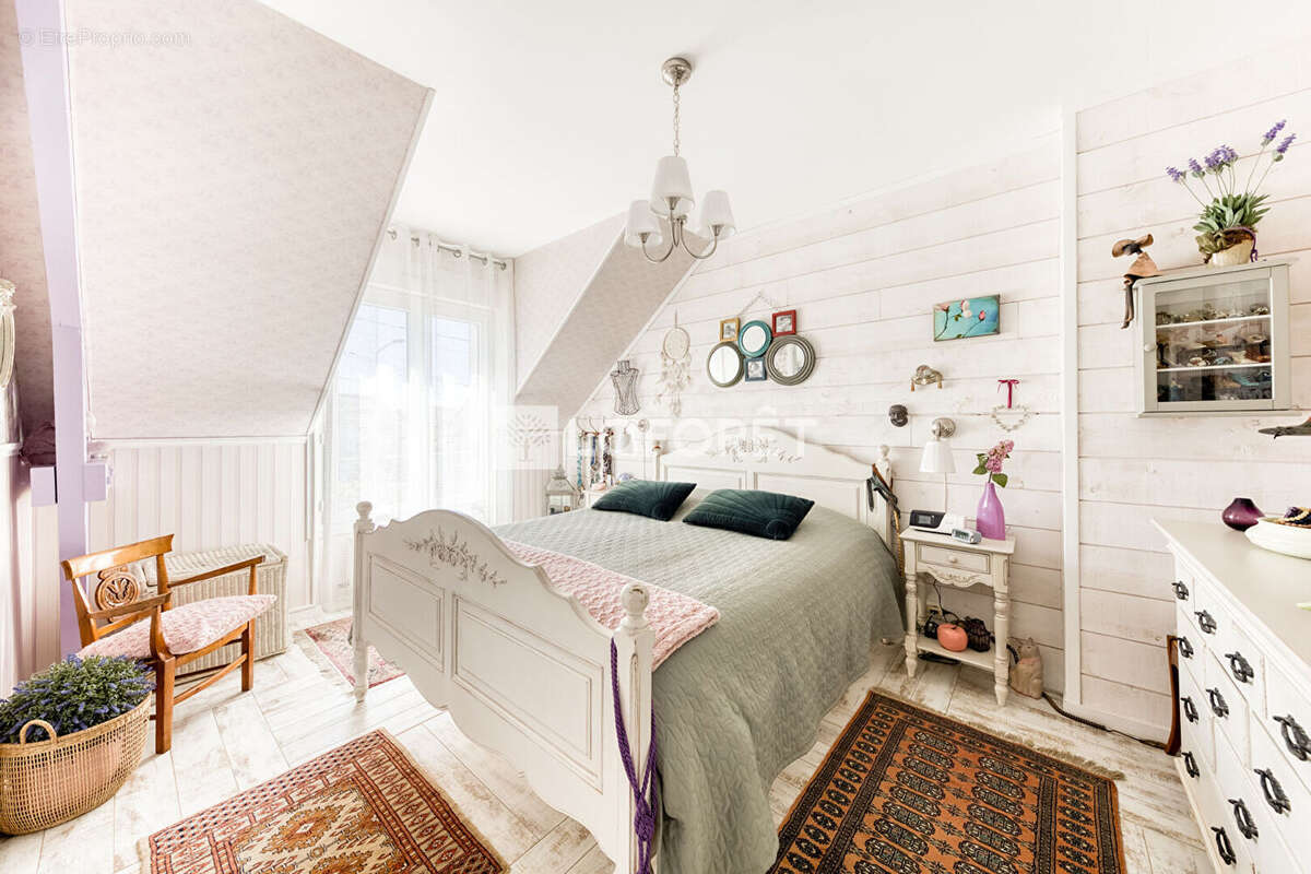 Maison à PONTAULT-COMBAULT