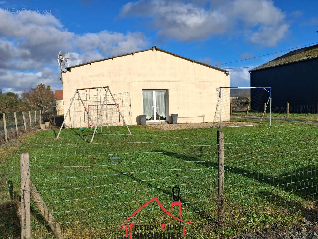 Maison à CERSAY