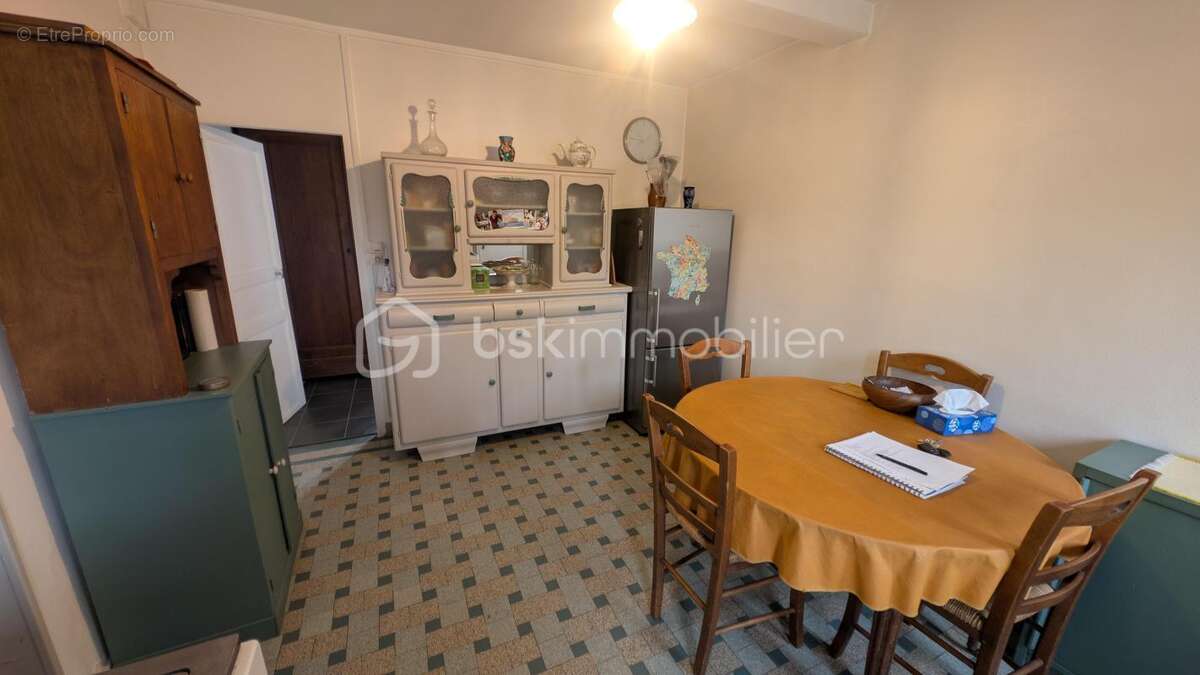 Maison à SAINT-GERMAIN-SOUS-DOUE