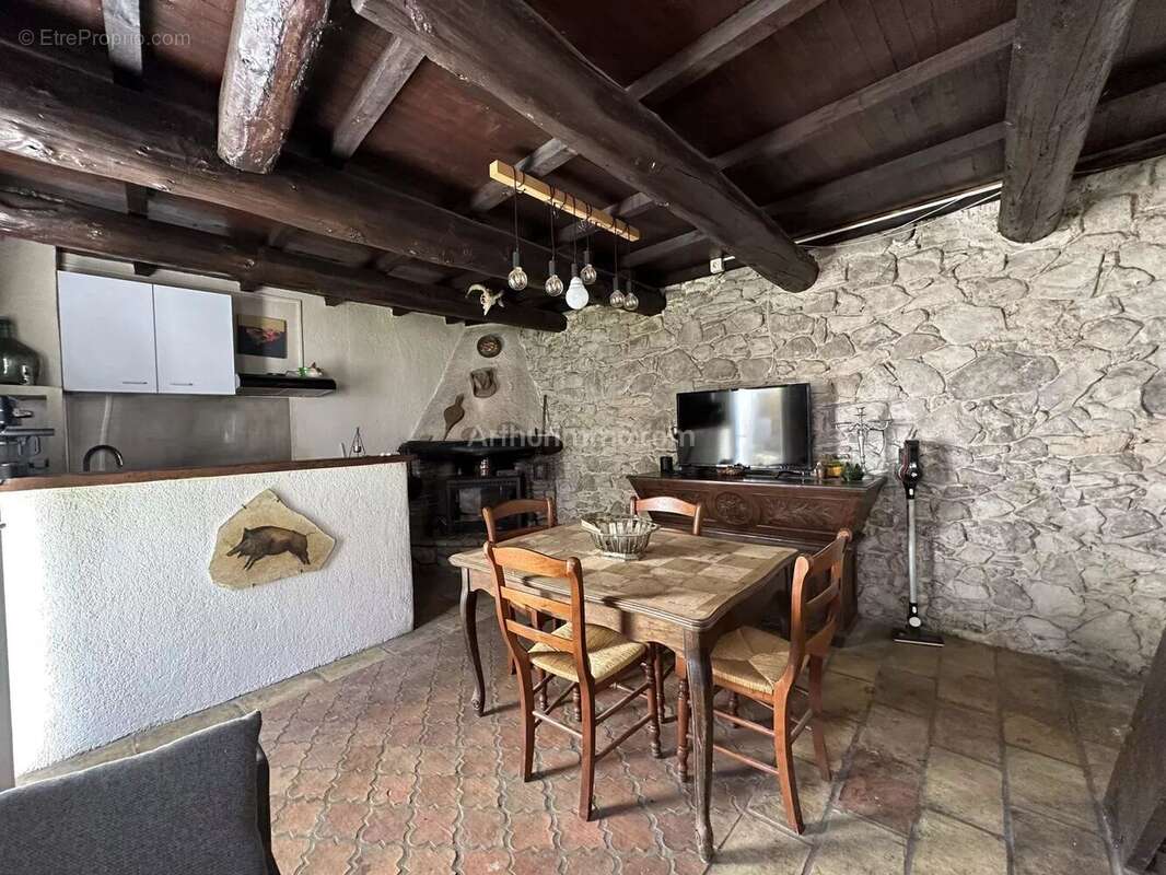 Vente Maison Lambruisse(04170) 49 500ï¿œ - photo 2