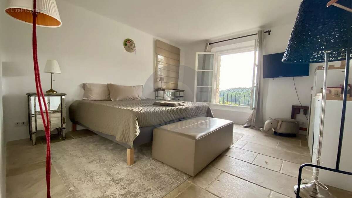 Maison à LA COLLE-SUR-LOUP