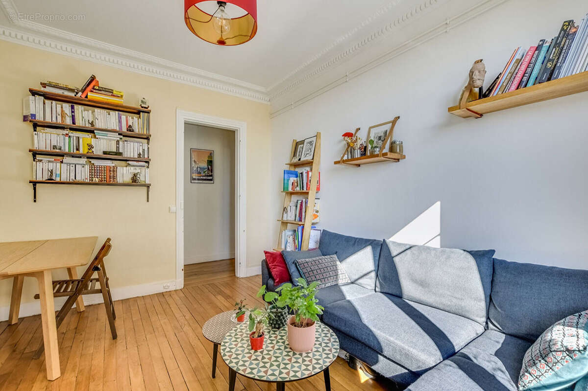 Appartement à PARIS-19E