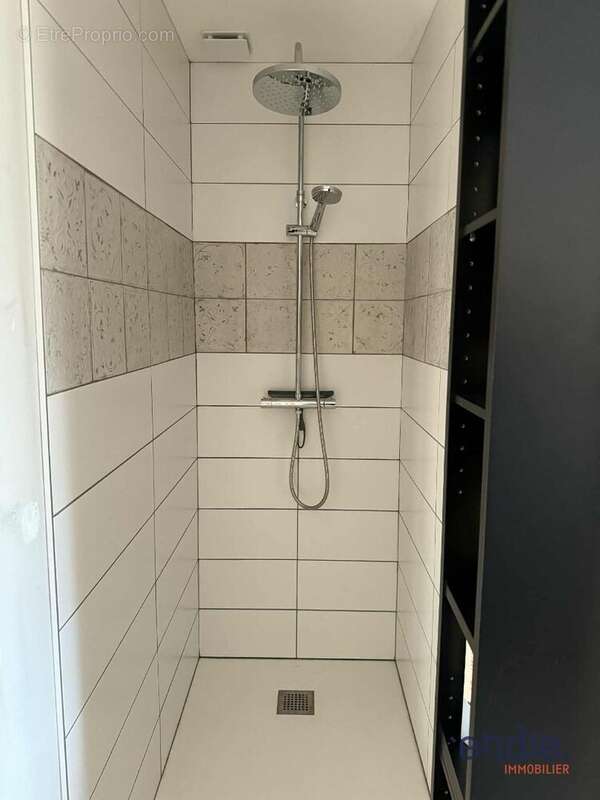 Maison à THIEL-SUR-ACOLIN