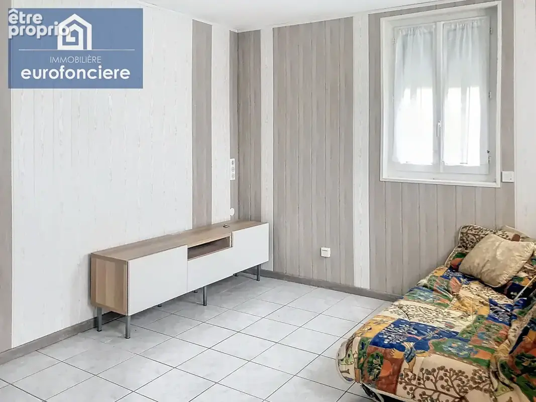 Appartement à AIX-EN-OTHE