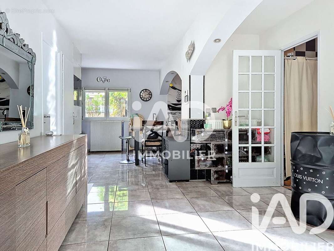 Photo 3 - Maison à MONTGERON