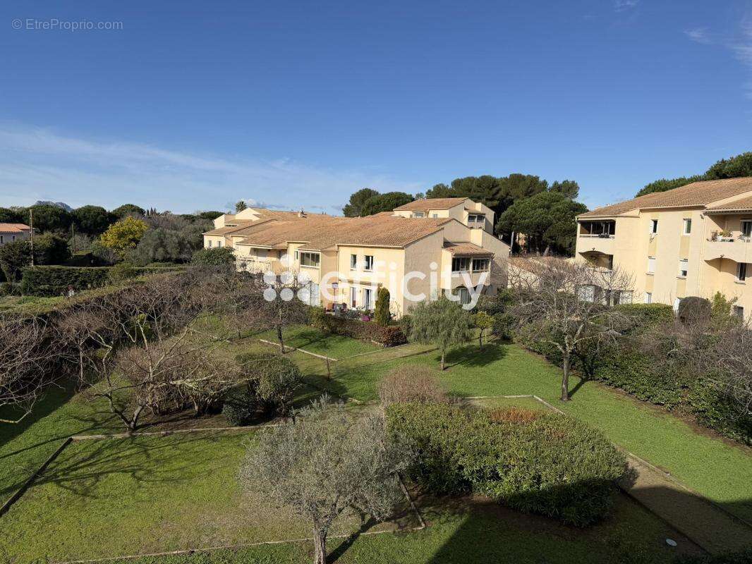 Appartement à FREJUS
