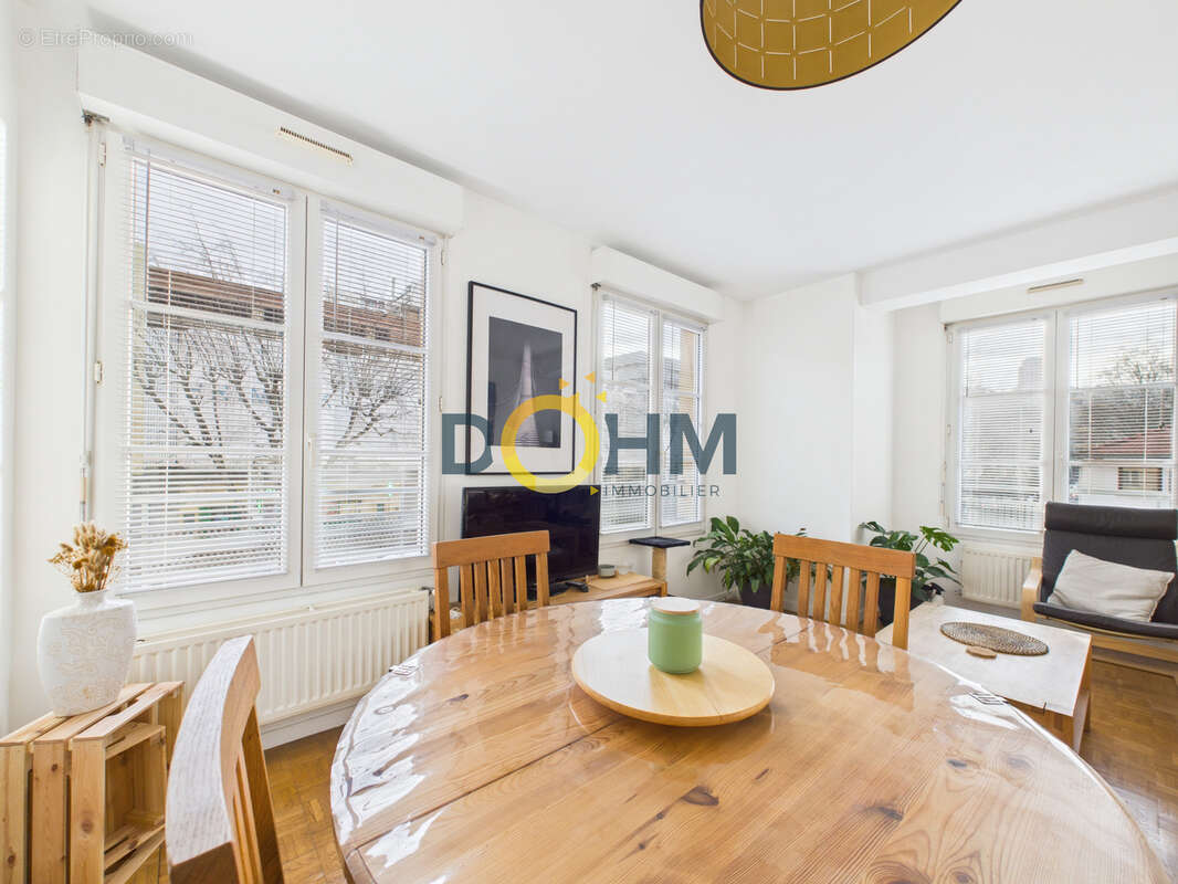 Appartement à SAINT-ETIENNE