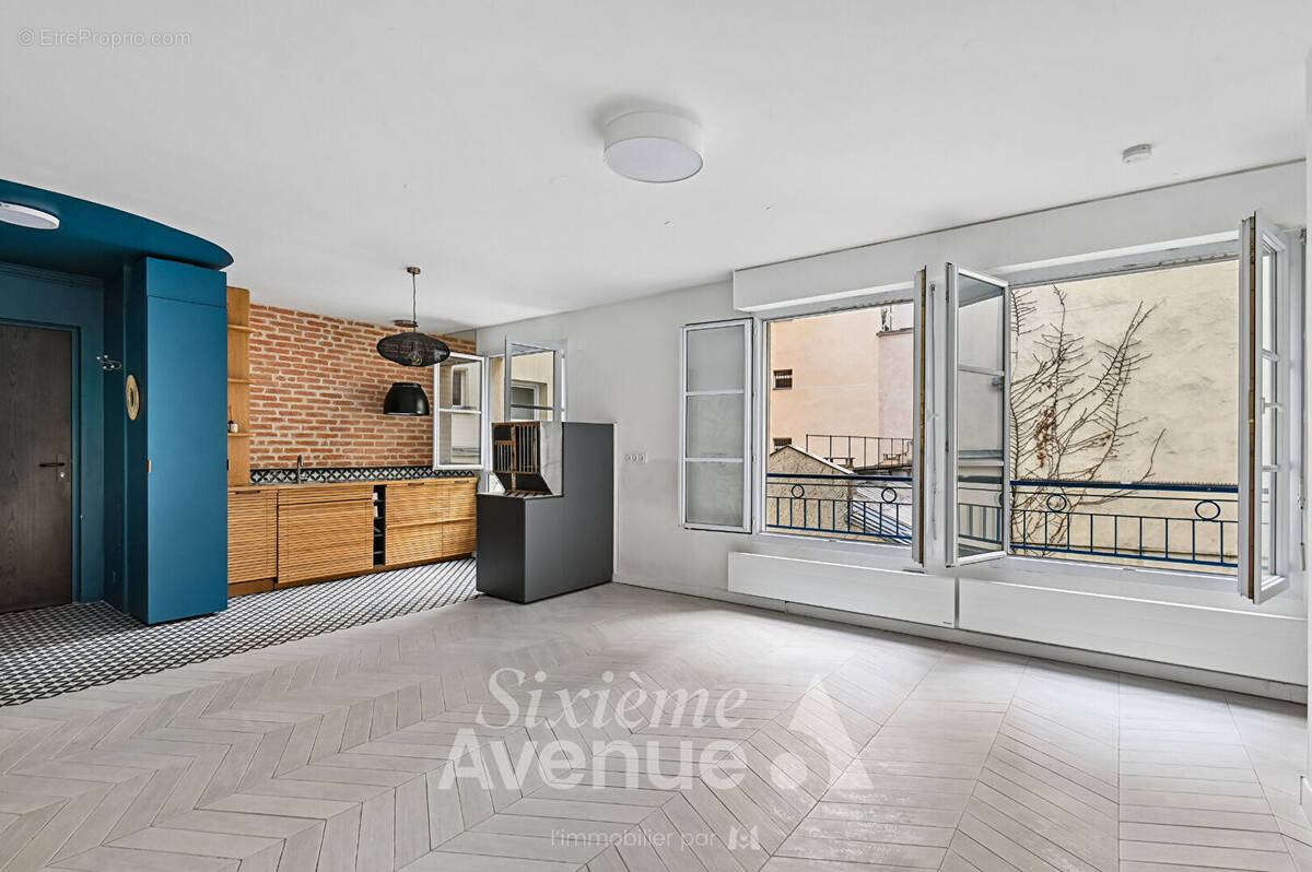 Appartement à PARIS-2E