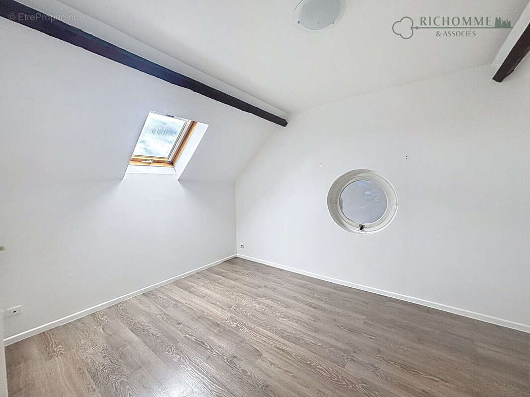 SILLERY ? Appartement T2 avec deux places de stationnement et cave - photo 5