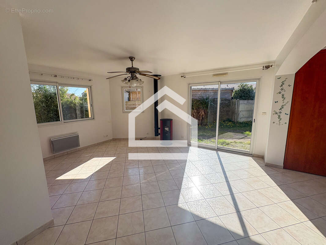 Maison à SAINT-MICHEL-CHEF-CHEF