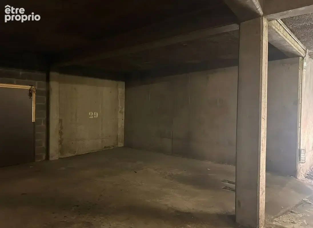 Parking à ELBEUF