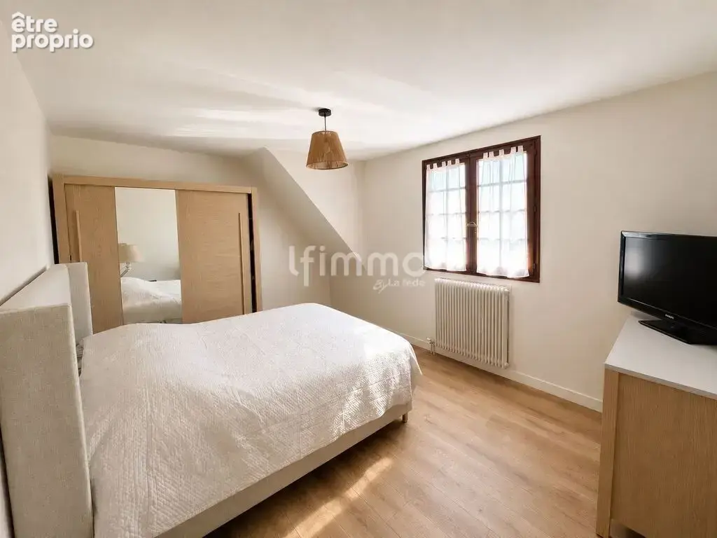 Maison 120m2 avec 6 pièces et jardin - photo 9
