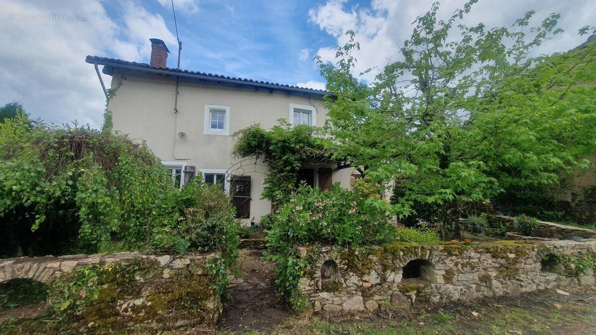 Photo 1 - Maison à SAINT-MATHIEU