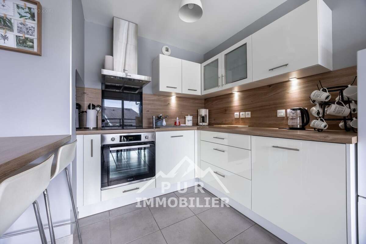 Appartement à VETRAZ-MONTHOUX