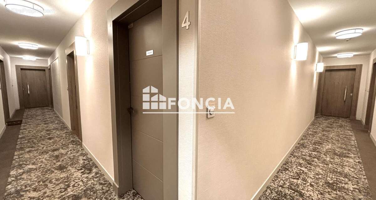 Appartement à MONTROUGE