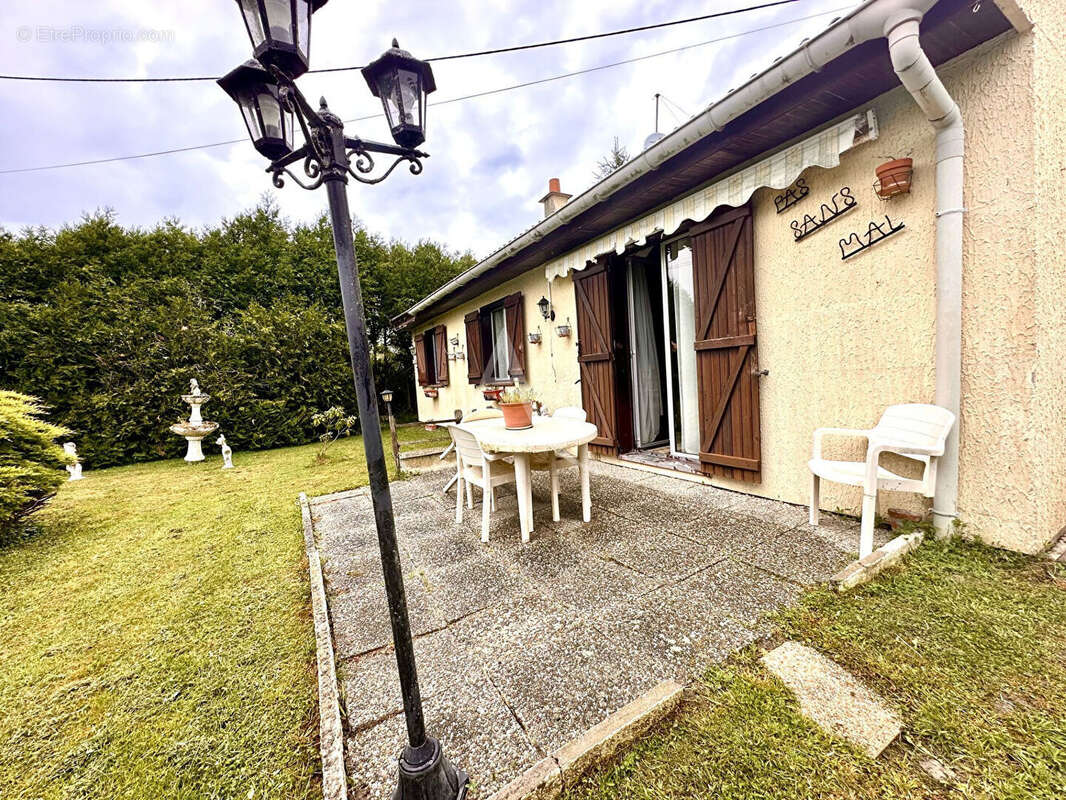 Maison à LANEUVEVILLE-AUX-BOIS
