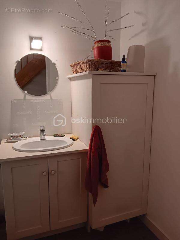 Commerce à SAUZE-VAUSSAIS