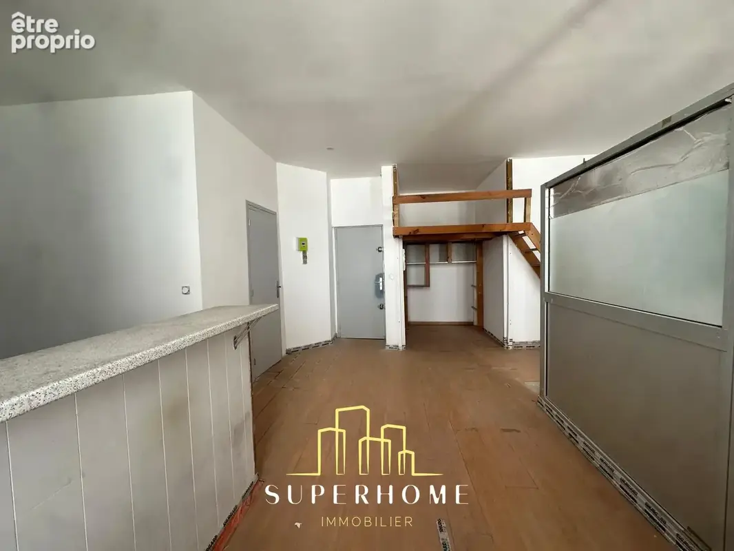 T2 rue guibal - immeuble renove - photo 3