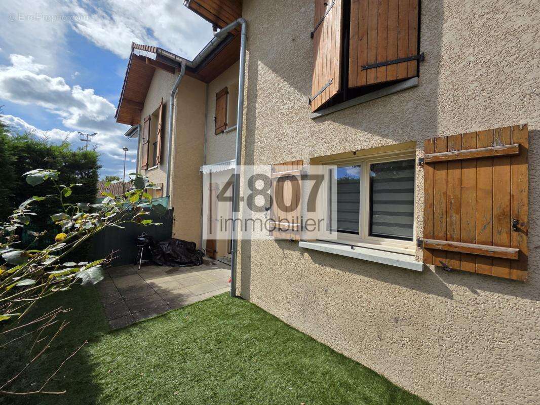 BONNE-SUR-MENOGE - Maison mitoyenne T5 quartier mairie avec - photo 2