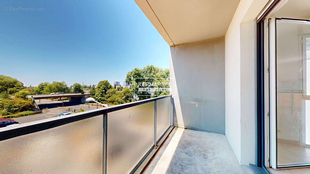 Appartement T3 / Garage - GRENERAIE - photo 6