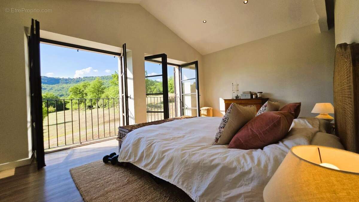 Maison à SAINT-ANTONIN-NOBLE-VAL