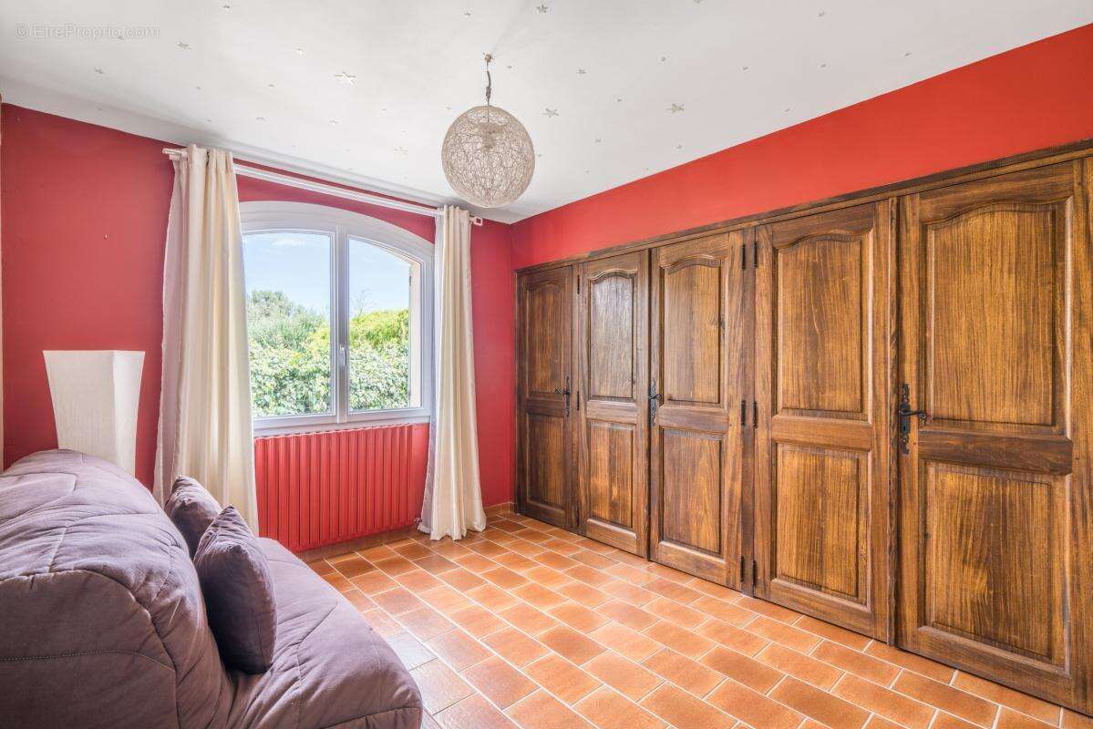 Maison 175 m² à Candillargues  - photo 10