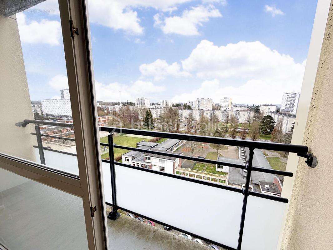 Appartement à MONT-SAINT-AIGNAN