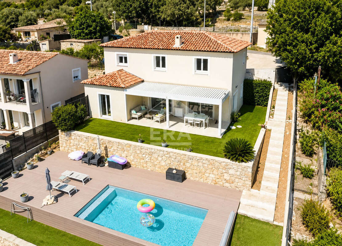 Maison 150m² à la gaude - photo 14