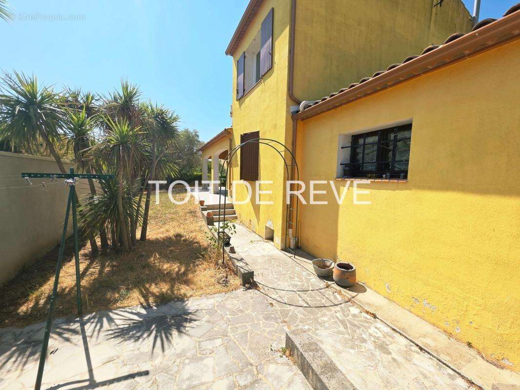 TEYRAN : Maison T5 de 135m² habitable sur une parcelle de 900m² - photo 3