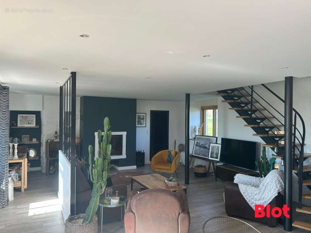 Maison à SAINT-GILLES