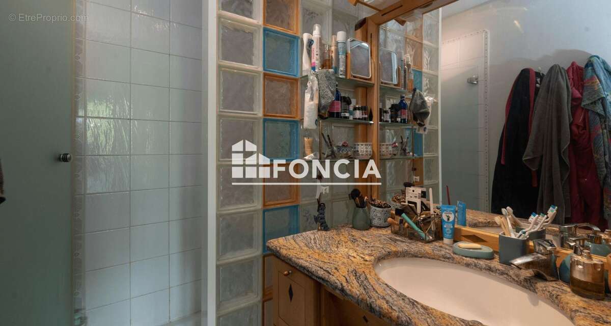TOURNON sud, bel appartement lumineux de 120 m2 - photo 9