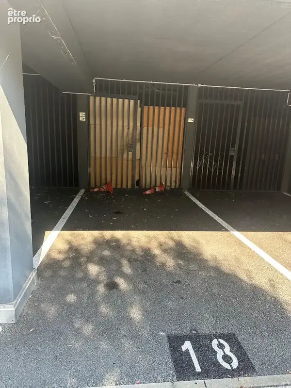 À Vendre Superbe Appartement T4 avec Grande Terrasse  cellier et parkings - photo 5