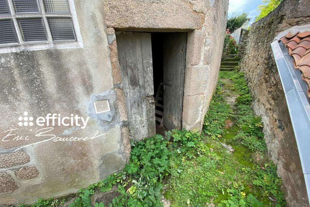 Maison 30 m² à Parthenay  - photo 2