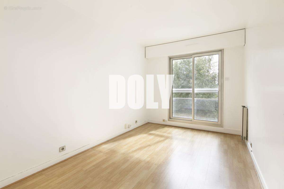 Appartement à MONTROUGE