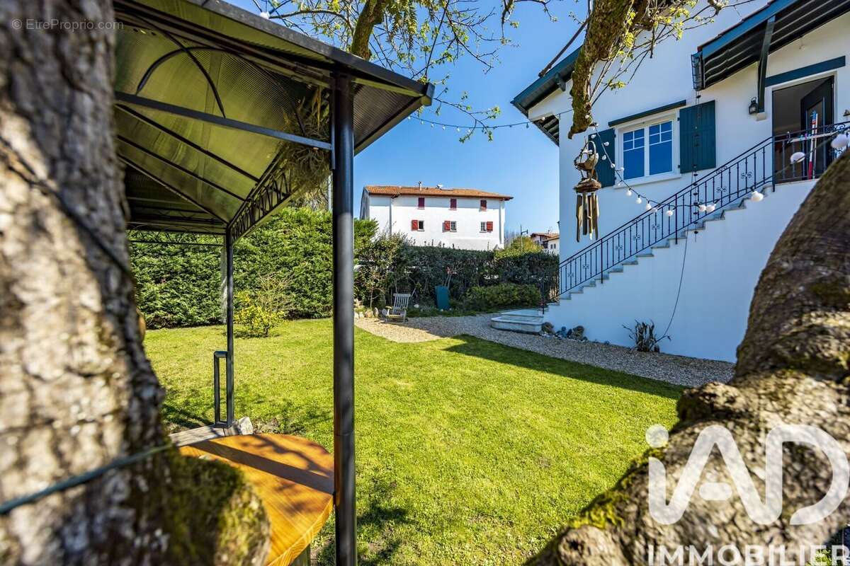 Photo 2 - Maison à CIBOURE