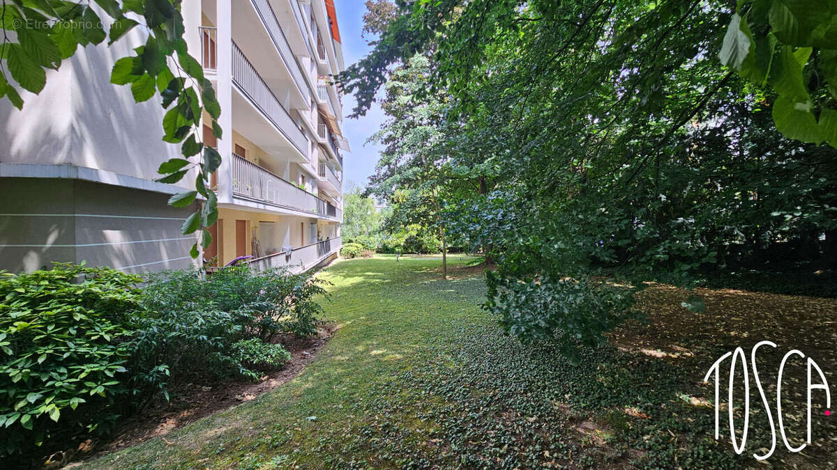 Appartement à THIAIS
